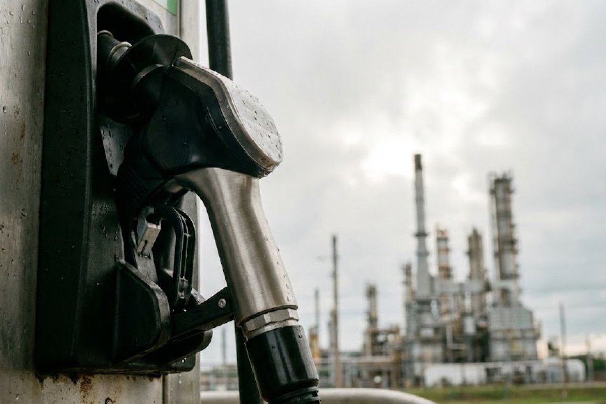 Цените на суровия петрол и природния газ се покачват след възобновяването на конфликта в Близкия изток