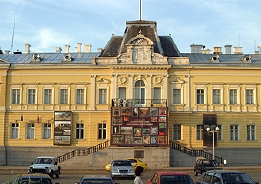 Това е българката, дарила 1,8 млн. на Националната галерия