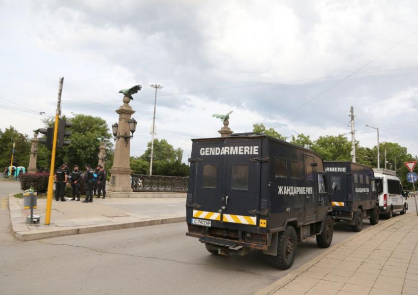 Полицията разчисти всички блокади по кръстовищата