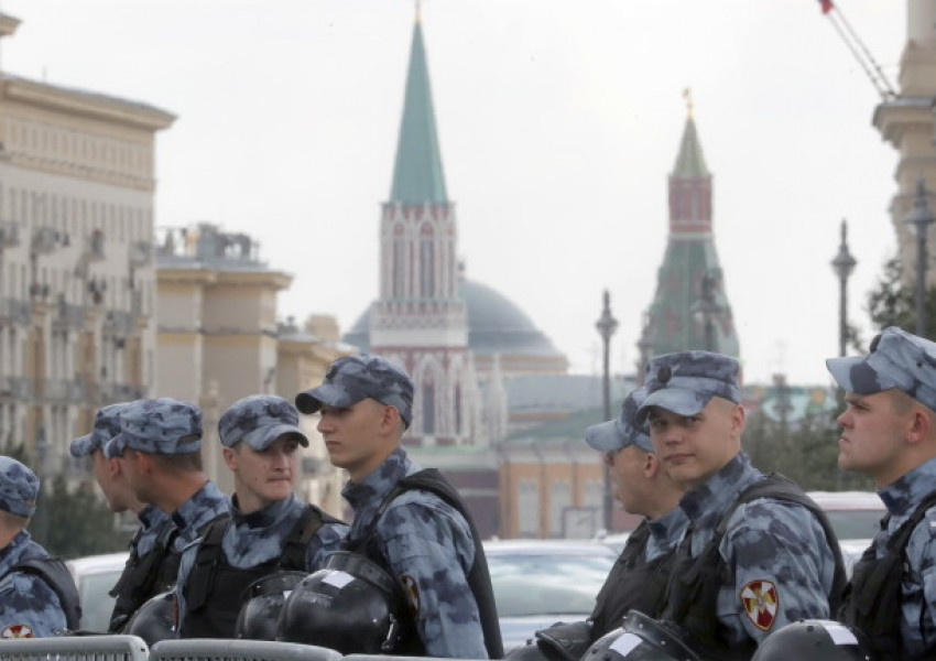 Руската полиция задържа 600 протестиращи в Москва