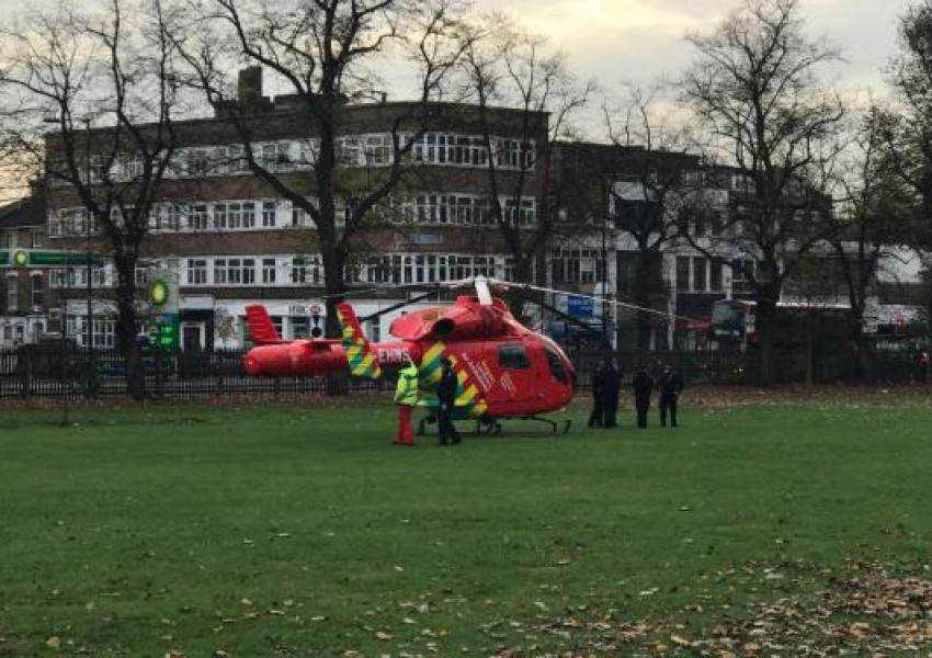 Почина мъжът, блъснат от влак на Finsbury Park