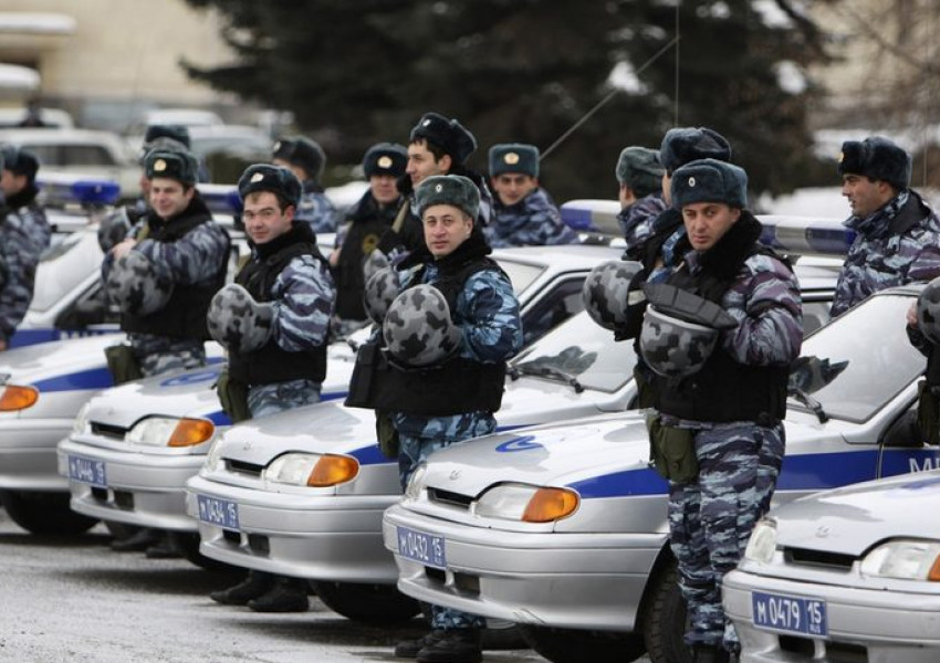 Заловиха в Москва двама британци със съмнително вещество